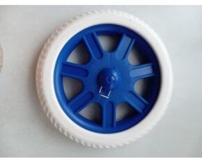 Prodám kolečka na kočárek pro panenky. - 2