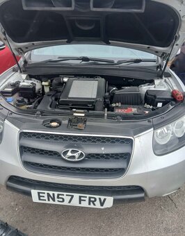 Hyundai santafe 2.2 CRDI automat DOVOZ GB - 2