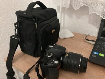 Nikon D3200 + AF-S DX Nikkor 18-55mm f/3.5-5.6G ED II, Čiern - 2