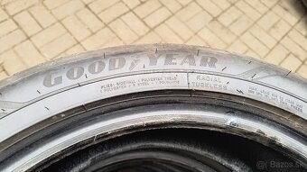 Goodyear 215/50 R 18 92 V - 2