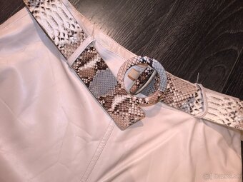 Zara neskutočná koženková sukňa luxusná a jemná veľ. 40 - 2