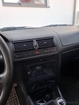 Volkswagen Golf 4 - 2