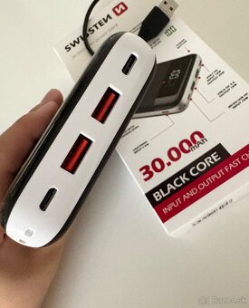 Nová powerbanka Swissten Black Core 30 000 mAh - 2