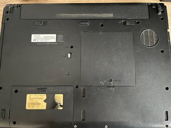 HP Compaq – legendárny dinosaurus z doby XP - 2