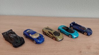 Matchbox & Hot Wheels šporťáky - 2