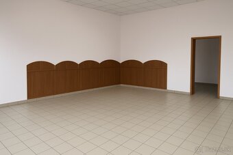 Prenajmem obchodné priestory – 75 m², centrum Púchova - 2
