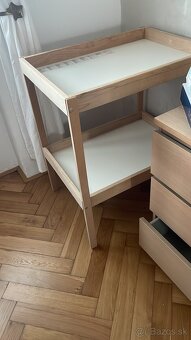 Prebaľovací pultík pre babetká - 2