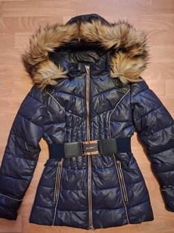 Tmavo modra bunda - 2