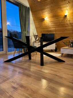 Kovové podnože - 2