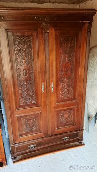 Starožitný nábytok - 2