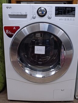 Z predu plnené práčky - 2