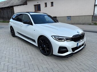 BMW 320d xDrive Touring M Sport | M Performance - 2