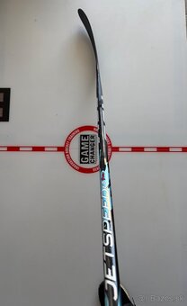 Hokeka CCM jetspeed ft9 p28 75flex right - 2