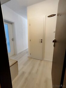 Predám 2 - izbový byt v Petržalke - 2