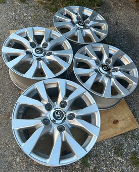 Land Criuser Original Alu Disky - 2