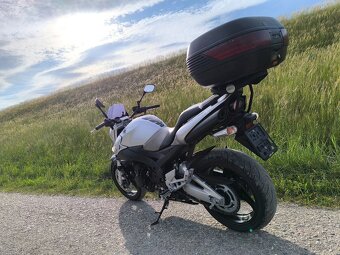 Suzuki gsr 600 - 2