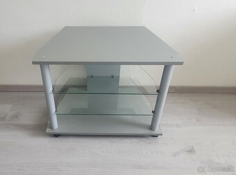 TV stolík na kolieskach - 2