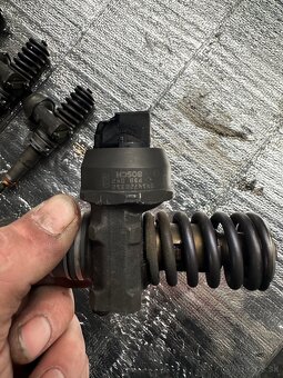 Vstrekovacie trysky 2.0TDI BMM, BMP 038130073BQ 0414720312 - 2