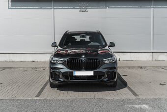 BMW X5 xDriveM50i A/T DPH - 2
