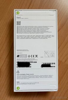 Apple iPhone 17 256GB - 2