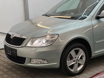 Škoda Octavia II combi 2.0TDi,103kW,DSG,4x4,tažné,Xenon,Kůže - 2