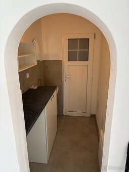Prenajmem zrekonštruovanú kanceláriu – 42 m² - 2