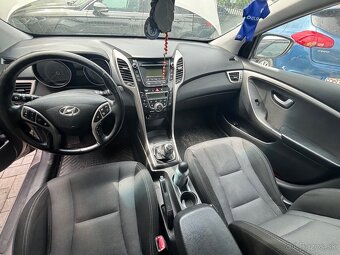 Hyundai i30 1.6 81 kW 2016 - 2