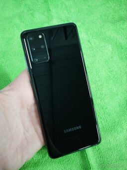 Samsung Galaxy s20 plus - 2