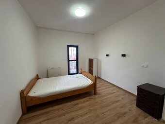 4-izb byt na Starej Vajnorskej - 3 samostatné izby - 2