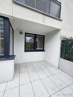 2-izbový byt s veľkou terasou a parkovacím miestom - 2