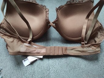 Dream Angels Push-Up podprsenka s květinovou výšivkou ve sty - 2