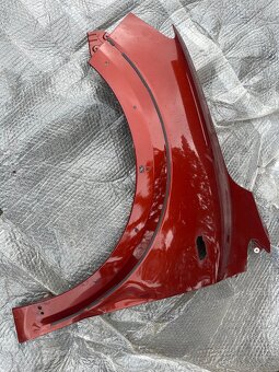 Predné ľavé dvere + blatník Dacia Jogger - 2