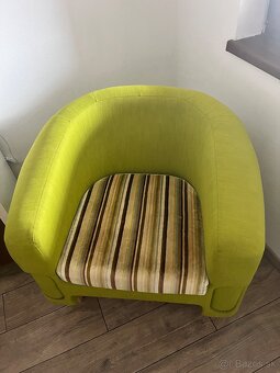Zelené kreslo - 2