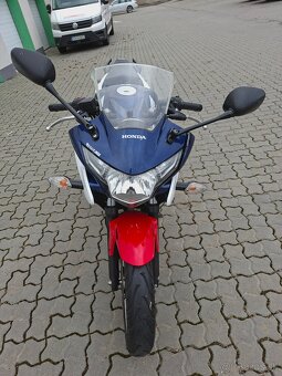 Honda CBR 250R - 2