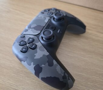 Predám ovládáč k PS5 - 2