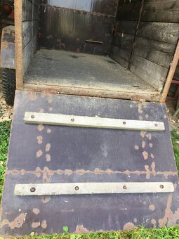 Vlečka jednoosa - 2