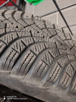 Zimné gumy na diskoch 195/65/r15 - 2