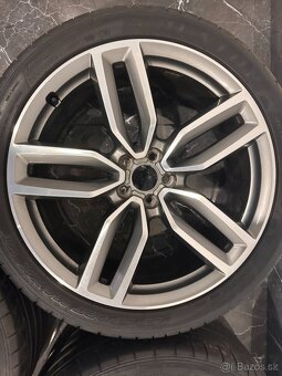 original Audi Q5 SQ5 8R r21 ET33 8R0601025AM - 2
