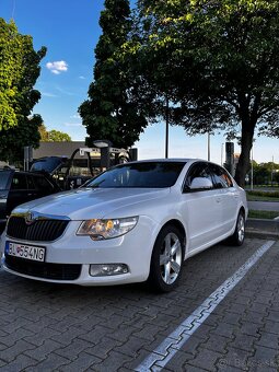 Škoda Superb 2 2.0 TDI 103 kW 2012 DSG - 2