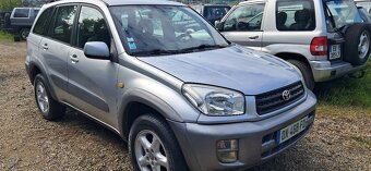 Rav 4 2.0 benzin 110 kw 4x4 bez korozie z Francuzska - 2