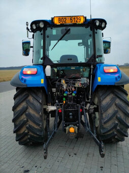 Traktor New Holland T4.75 Powerstar - 2