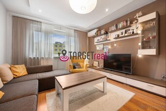 TARGETreal  | Praktický, slnečný 3i byt na začiatku Petržalk - 2