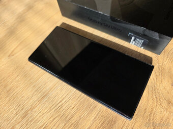 Samsung Galaxy S22 Ultra 256GB Čierny - 2