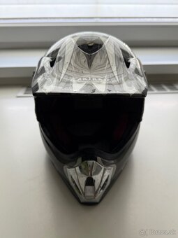Prilba na motorku - 2