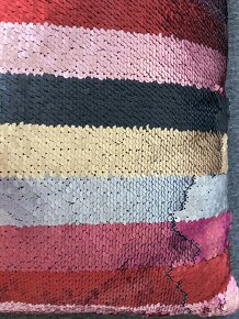 Dekorativny vankúš - 2