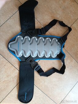 Chránič chrbta OBSCURE - 2