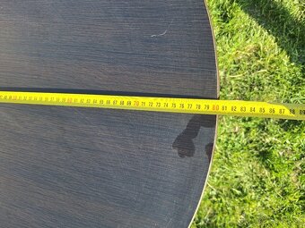 Stôl s kovovou nohou - 2