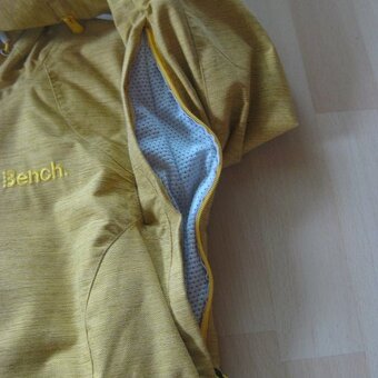 Dámska bunda zn. Bench XS-S - 2