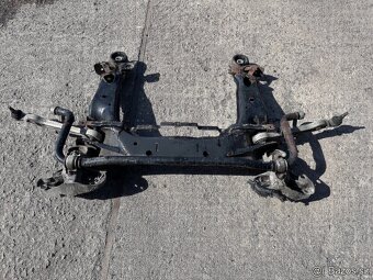 Audi A4 B8 přední náprava - 2