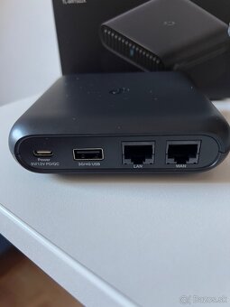 TP-Link TL-WR1502X Travel Router - 2